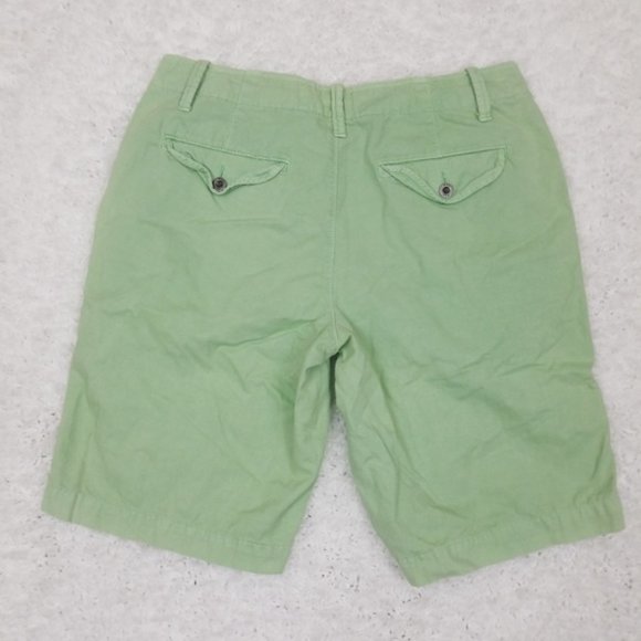 Gap green flat front Shorts 35 - Picture 2 of 4